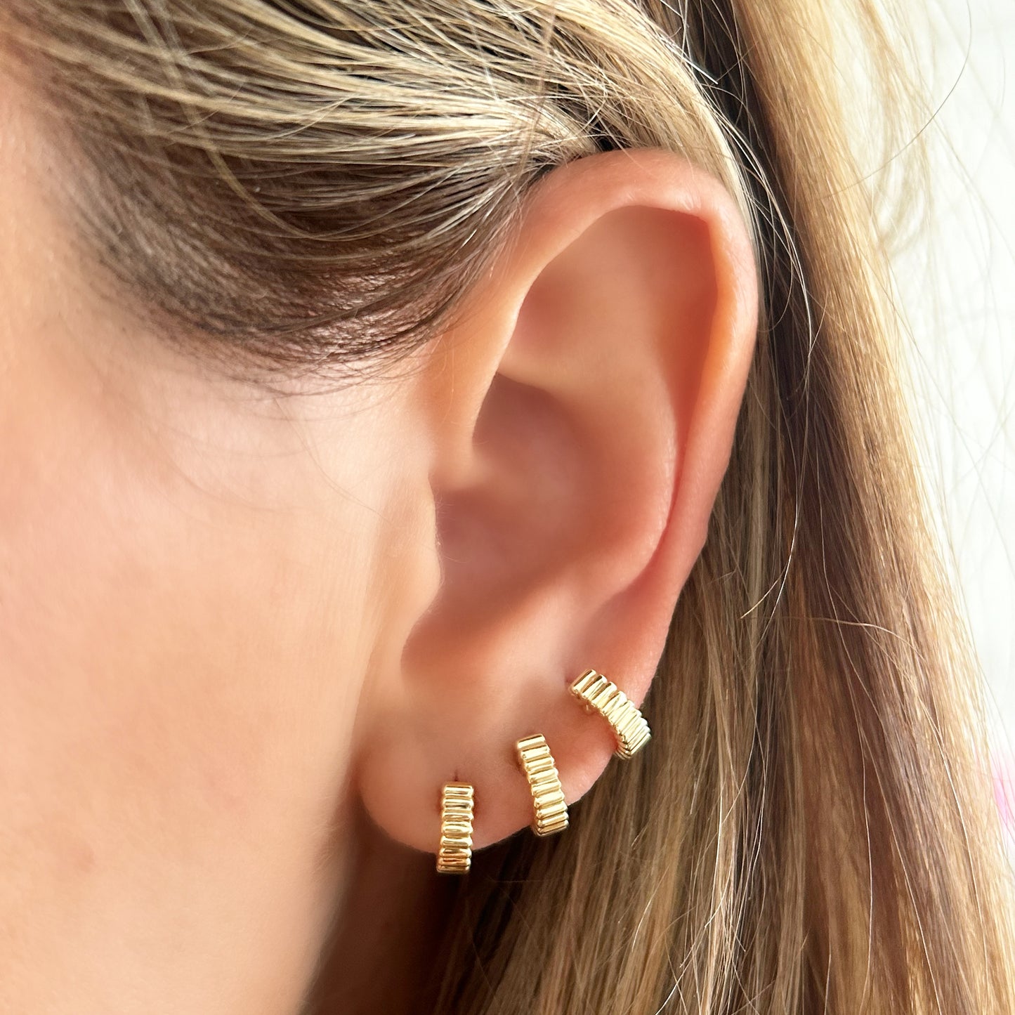 Grosgrain Huggie - Small